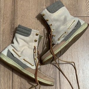 Sperry Topsider Lace Up Boots